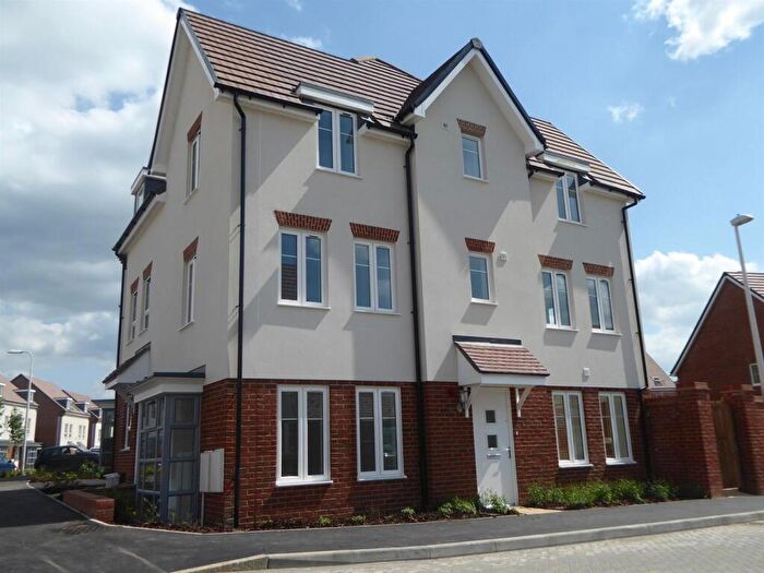 3 Bedroom Semi-Detached House For Sale In Planner Walk, Wokingham, Berkshire, RG40