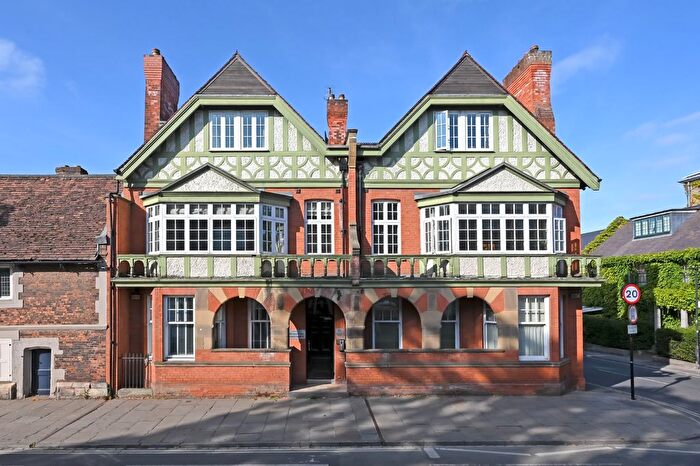2 Bedroom Flat For Sale In Bedford Mews, Bootham, York, YO30