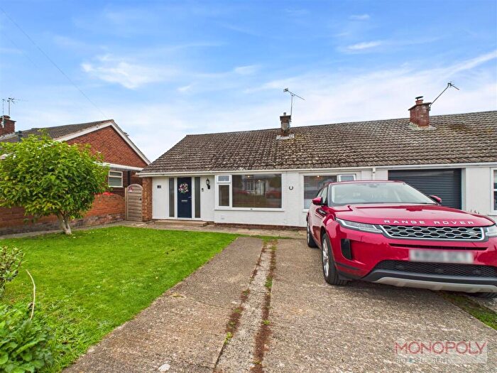 4 Bedroom Semi-Detached Bungalow For Sale In Gresford Park, Gresford, Wrexham, LL12