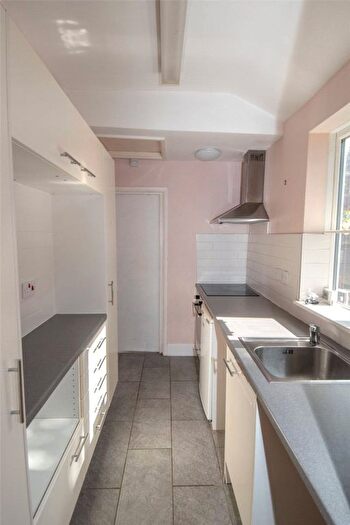 2 Bedroom End Terrace House To Rent In May Avenue, Runcorn Road, Balsall Heath, Birmingham, B12