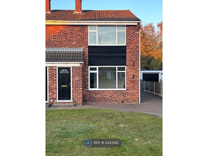 3 Bedroom Semi-Detached House To Rent In Selby, Selby, YO8