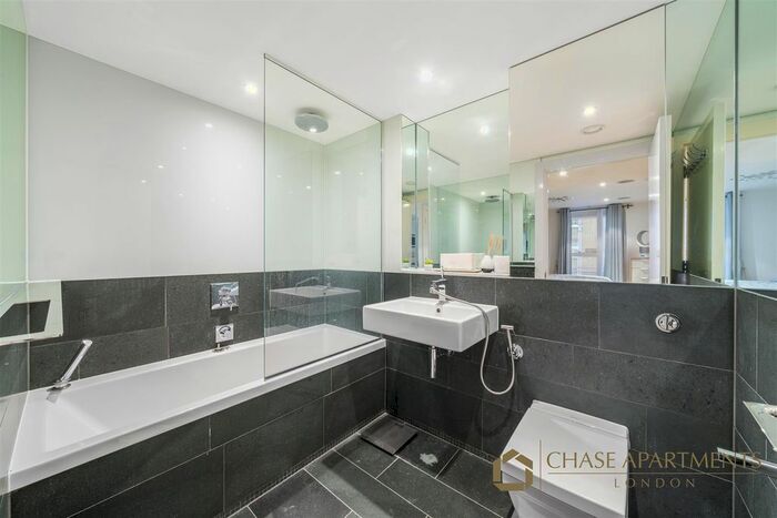 3 Bedroom Flat To Rent In Moore House, Gatliff Road, London, SW1W