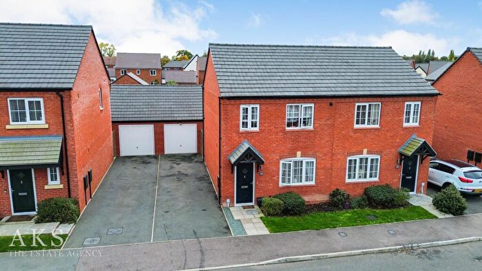 3 Bedroom Semi-Detached House For Sale In Sherholt Road, Rolleston-On-Dove, DE13