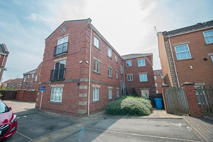 2 Bedroom Apartment To Rent In Lock Keepers Court, Hull, East Riding Of Yorkshire, HU9