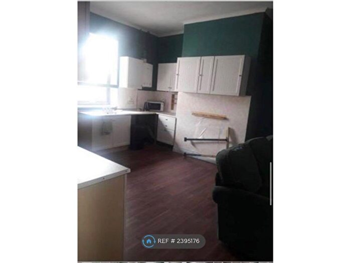 4 Bedroom Terraced House To Rent In Regent Street, Bury, BL9