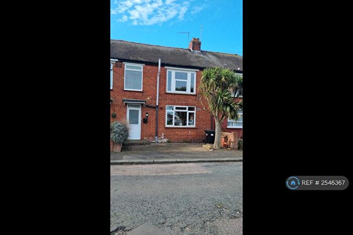 4 Bedroom Terraced House To Rent In Forge Lane, Gillingham, ME7