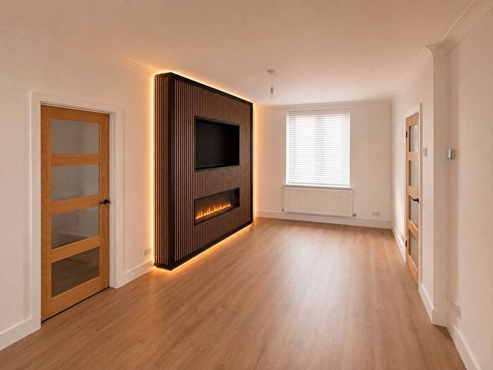3 Bedroom End Of Terrace House For Sale In Hendre Terrace, Tonypandy, Rhondda Cynon Taff, CF40