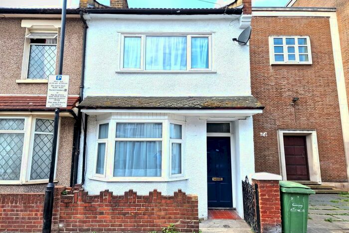 2 Bedroom Terraced House To Rent In Tavistock Road, London, E15