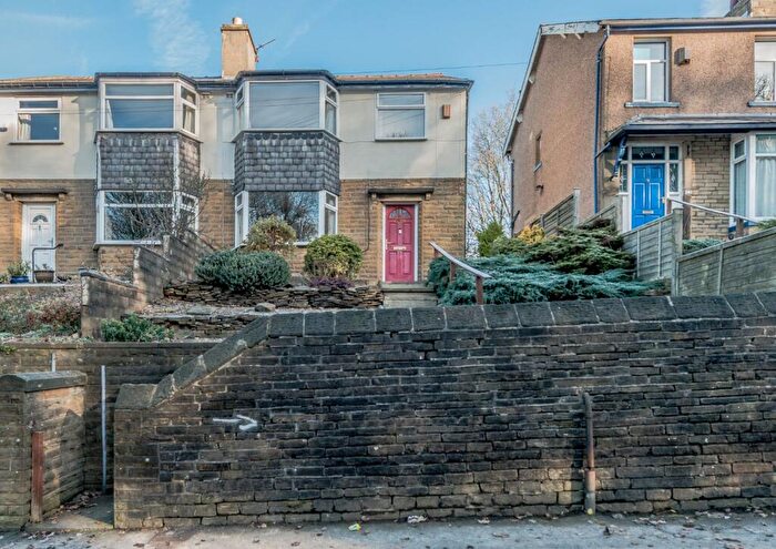 3 Bedroom Semi Detached House For Sale In Bowling Hall Road, Bradford, West Yorkshire, BD4