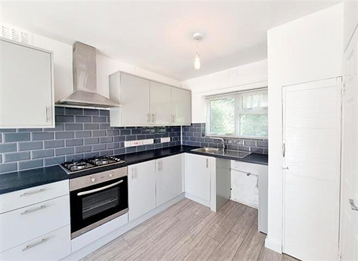 2 Bedroom End Of Terrace House To Rent In Ridgeway, Stevenage, SG1