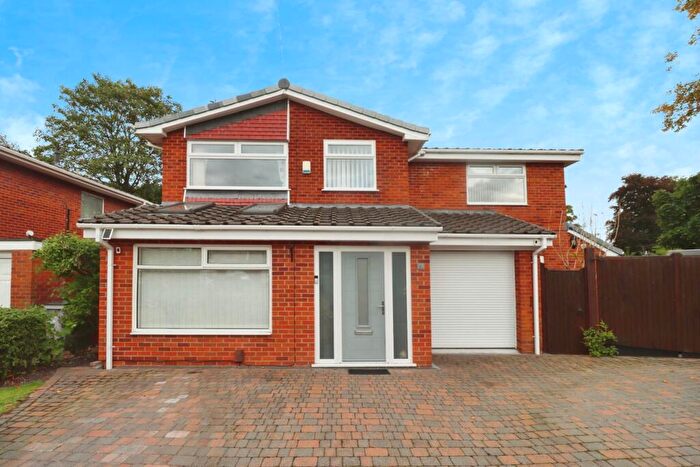 4 Bedroom Detached House For Sale In Hockenhull Close, Spital, CH63