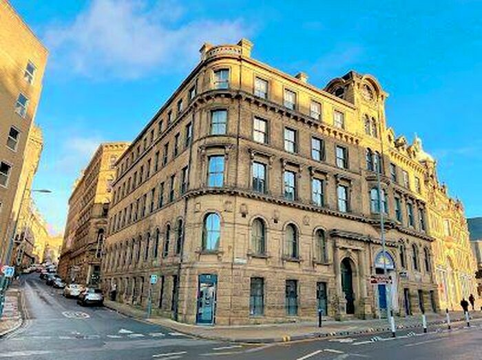 1 Bedroom Apartment To Rent In Apartment, Leeds Road, Bradford, BD1