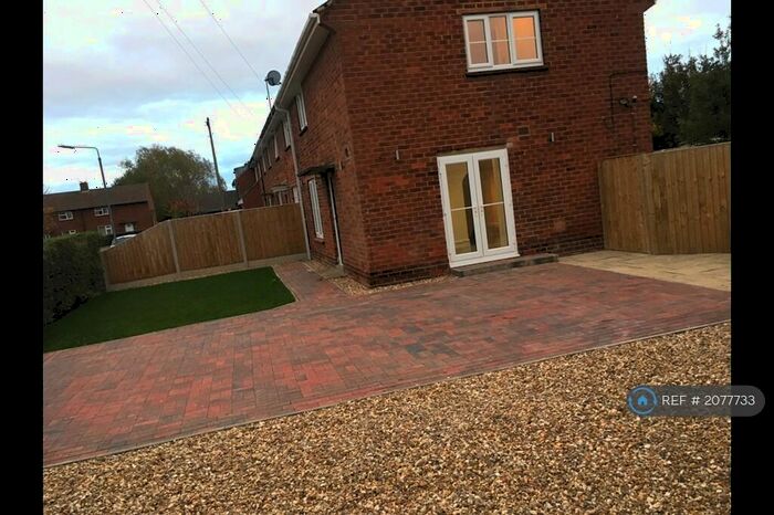 3 Bedroom End Of Terrace House To Rent In Colman Avenue, Newark, NG24