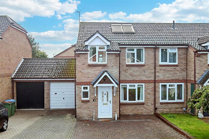 3 Bedroom Semi-Detached House For Sale In Winnet Way, Southwater, Nr Horsham, West Sussex, RH13