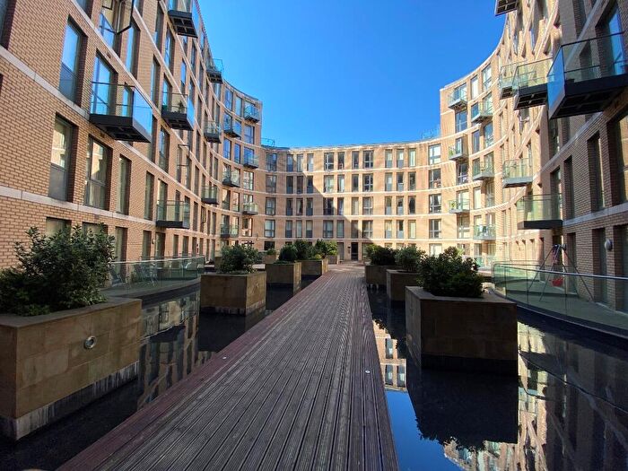 2 Bedroom Flat To Rent In Essex Street, City Centre, Birmingham, B5