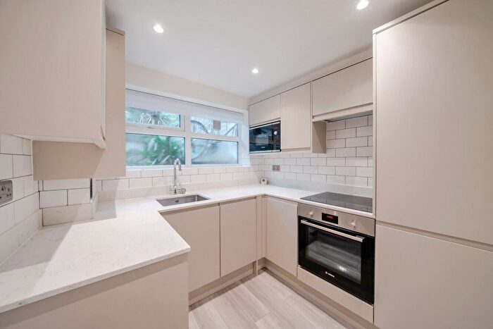 1 Bedroom Flat To Rent In Southwell Road, London, SE5