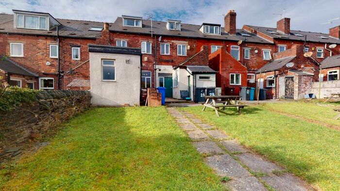 8 Bedroom House To Rent In - Clementson Road, Crookes, S10