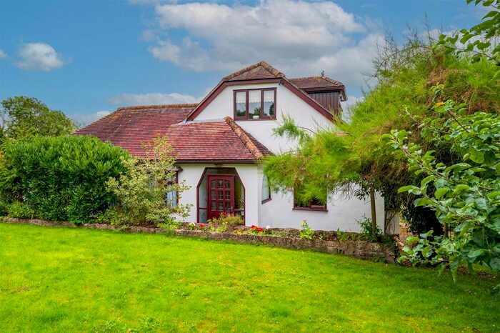 4 Bedroom Detached House For Sale In Rhiew Revel Lane, Pant, Oswestry, SY10