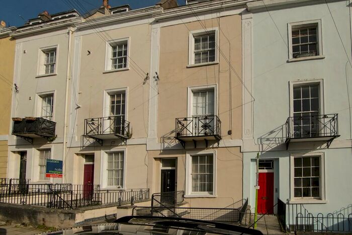 1 Bedroom Flat To Rent In Southleigh Road, Clifton, Bristol, BS8