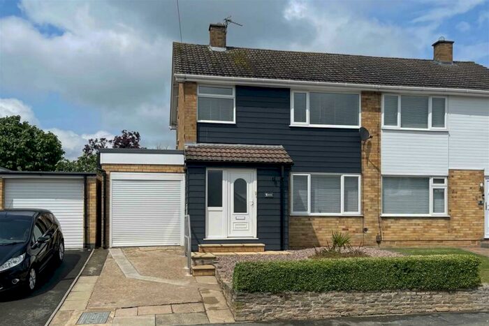 3 Bedroom Semi-Detached House To Rent In Elgin Drive, Melton Mowbray, LE13