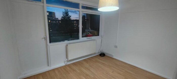 3 Bedroom Maisonette To Rent In Orion House, Coventry Road, London, E1