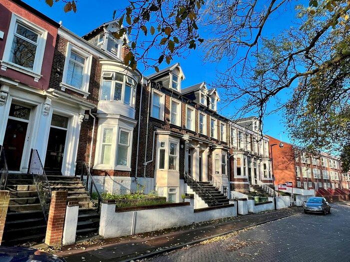 1 Bedroom Flat To Rent In Summerhill, Thornhill, Sunderland, SR2