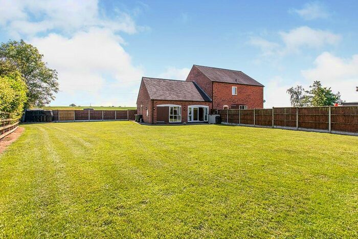 2 Bedroom Bungalow To Rent In Seal Brook Farm Grangewood, Netherseal, Swadlincote, Derbyshire, DE12