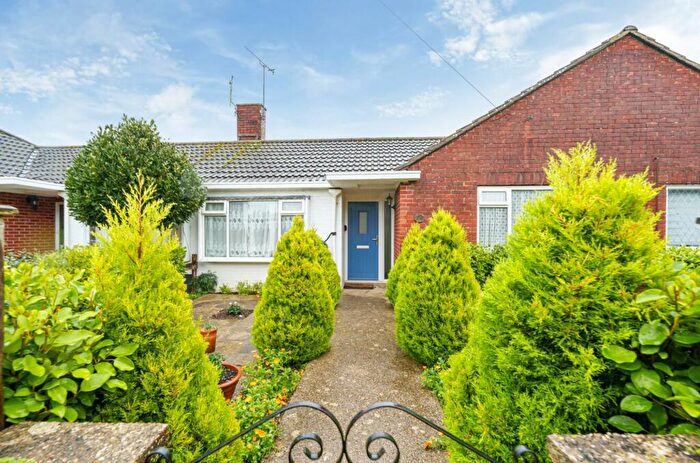 1 Bedroom Terraced Bungalow For Sale In Elizabeth Close, Rose Green, PO21