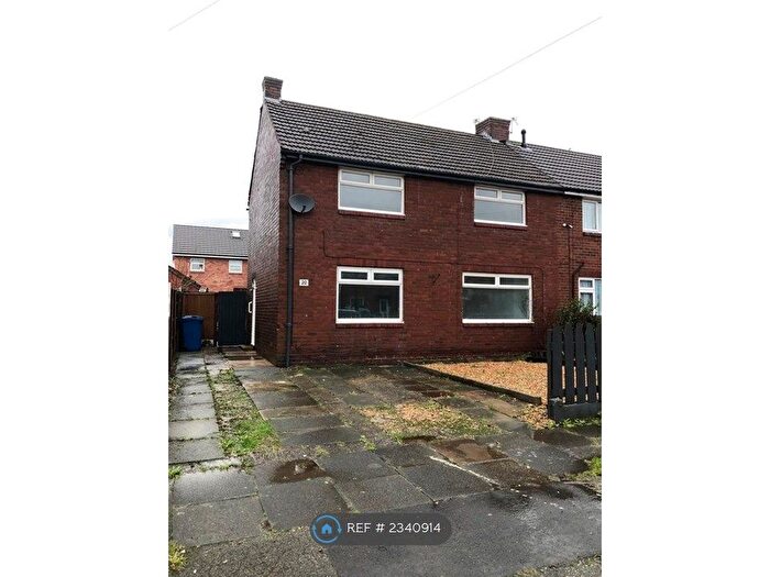 3 Bedroom Semi-Detached House To Rent In Oak Avenue, Golborne, Warrington, WA3