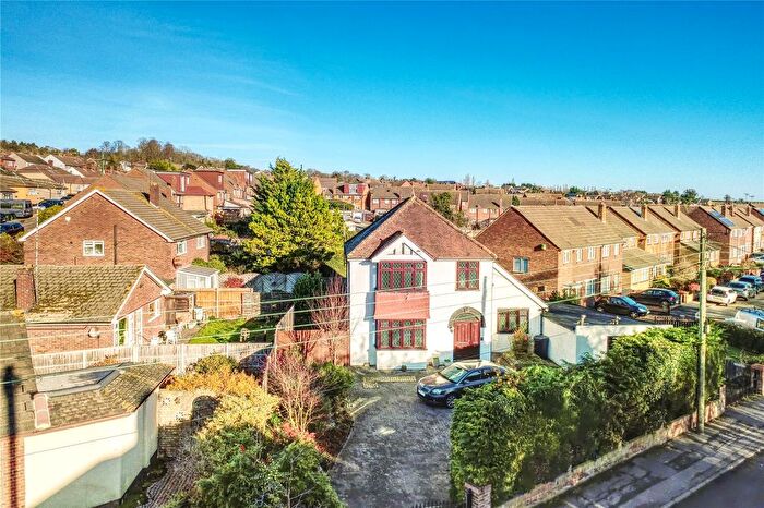 4 Bedroom Detached House For Sale In Lower Road, Swanley, Kent, BR8