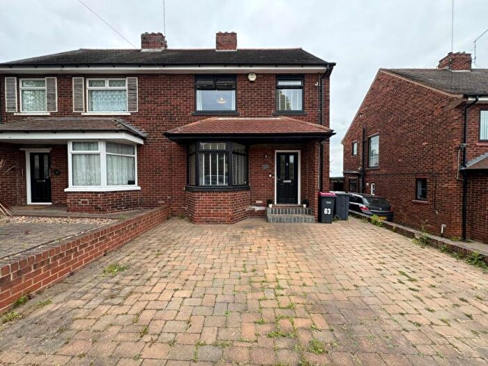 3 Bedroom Semi-Detached House To Rent In Valley Road, Swinton, S64