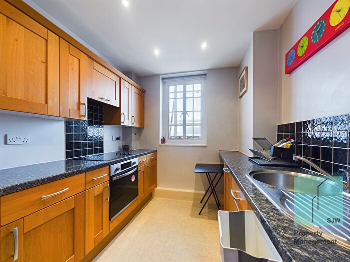 1 Bedroom Flat To Rent In Swan Court, Chelsea, London, SW3