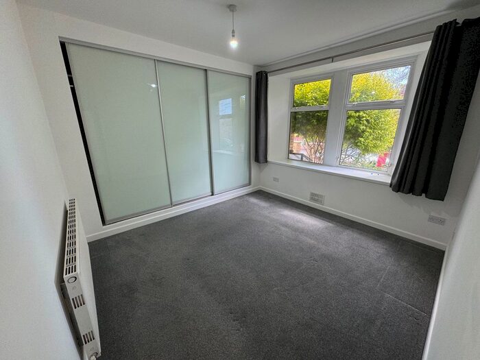 1 Bedroom Flat To Rent In Archer Road, Penarth, CF64