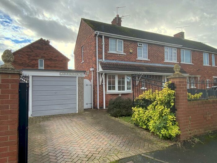 3 Bedroom House To Rent In Laburnum Drive, Armthorpe, DN3