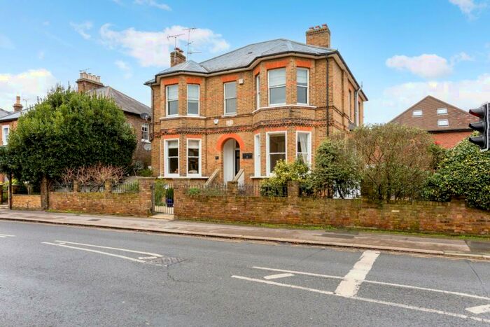 6 Bedroom Detached House To Rent In Clarence Road Windsor, SL4