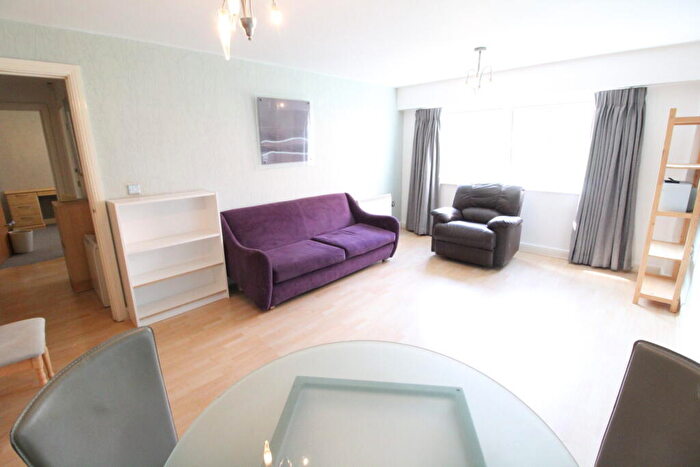 2 Bedroom Apartment To Rent In Royal Plaza, Westfield Terrace, Sheffield, S1