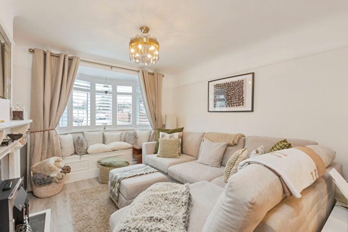 3 Bedroom Terraced House For Sale In Main Road, Orpington, BR5