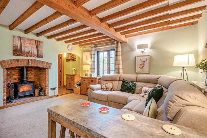 6 Bedroom Detached House For Sale In Mattishall Road, Honingham, Norwich, NR9