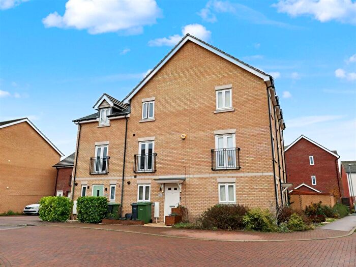 3 Bedroom Town House For Sale In Falcon Crescent, Costessey, NR8