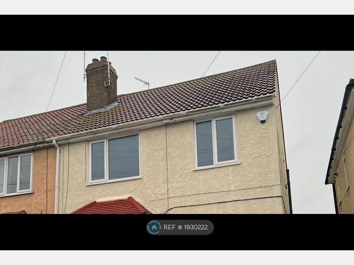 2 Bedroom Maisonette To Rent In Beaumont Avenue, Clacton-On-Sea, CO15
