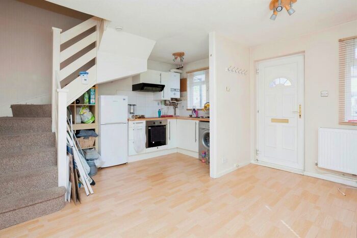 1 Bedroom House To Rent In Kenilworth Close, Crawley, RH11