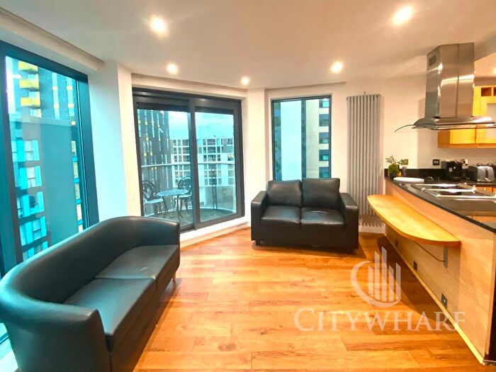 2 Bedroom Flat To Rent In Millharbour, London, E14