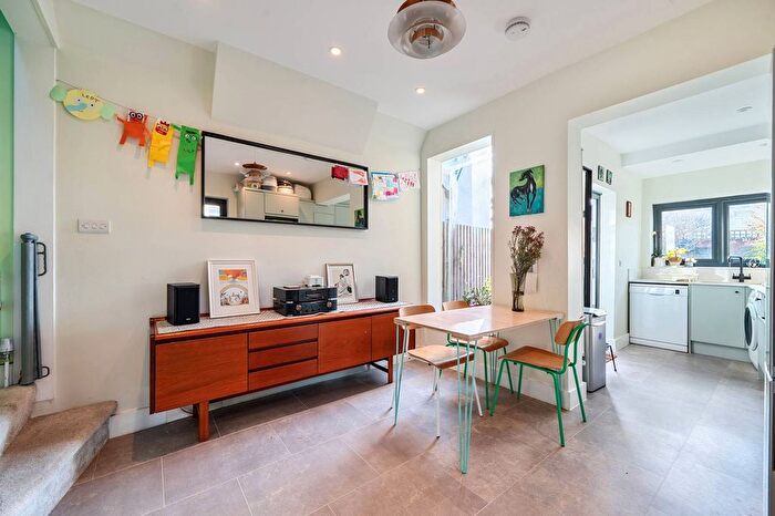 2 Bedroom End Terrace House For Sale In Acacia Road, Beckenham, BR3