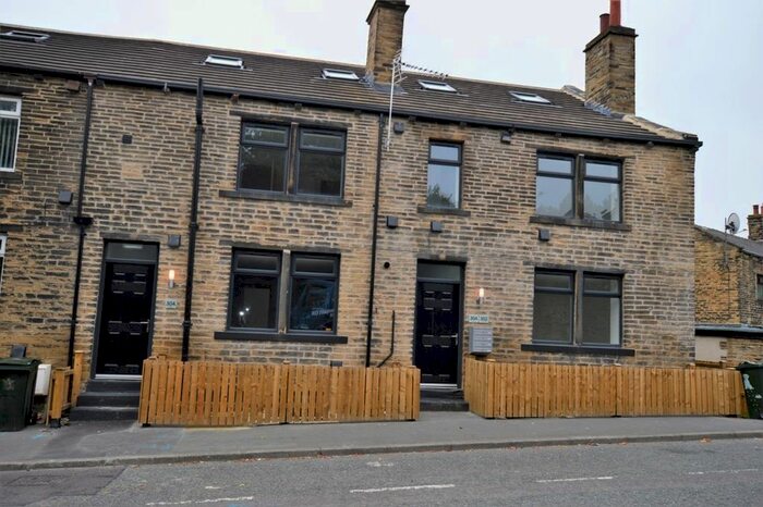 2 Bedroom Flat To Rent In Harrogate Road, Bradford, BD2