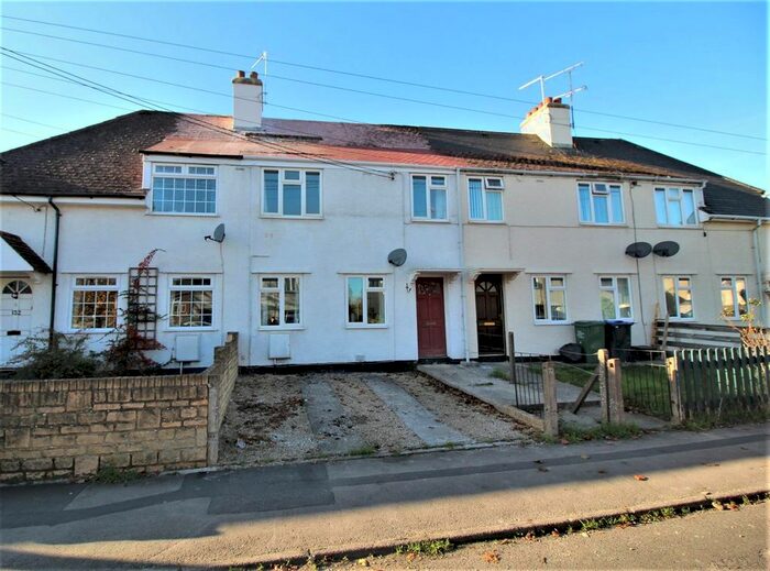 3 Bedroom Terraced House To Rent In Woodlands Road, Chippenham SN14