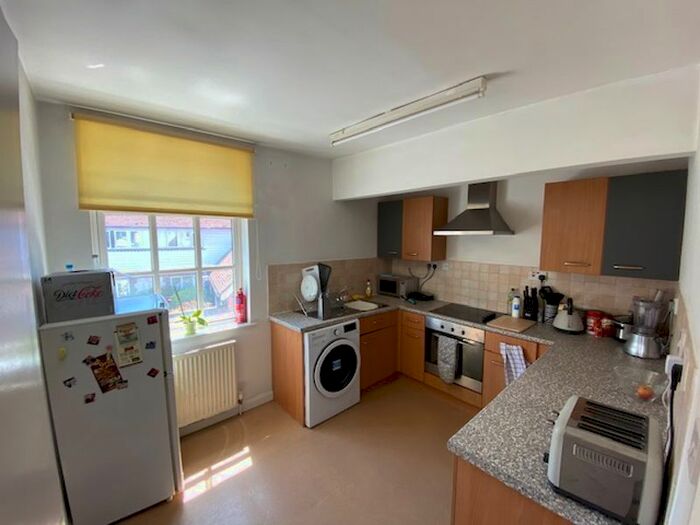 1 Bedroom Flat To Rent In Cinque Ports Street, Rye, TN31