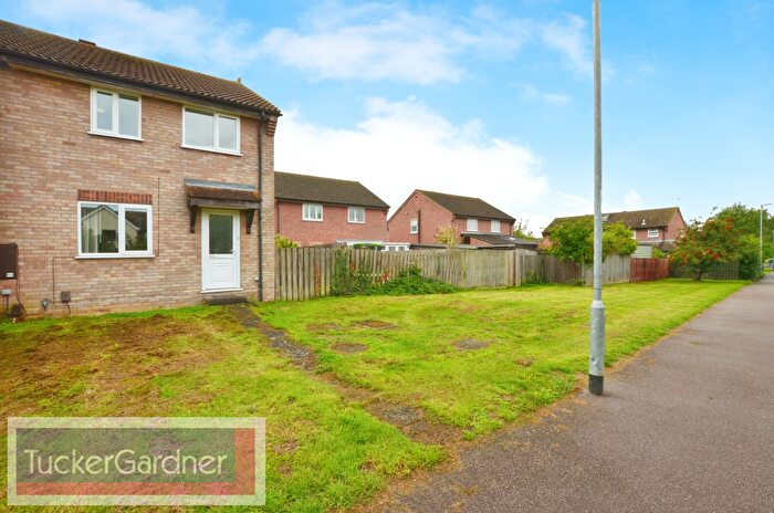 3 Bedroom End Terrace House To Rent In Hillcrest, Cambridge, CB23