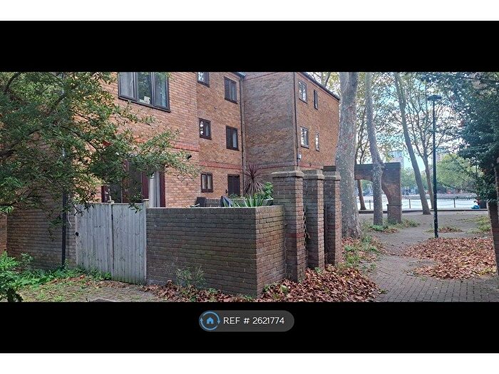 4 Bedroom Terraced House To Rent In Brunswick Quay, London, SE16