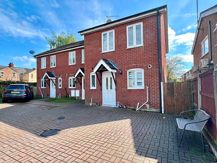 2 Bedroom End Of Terrace House For Sale In Starfield Close, Ipswich, IP4