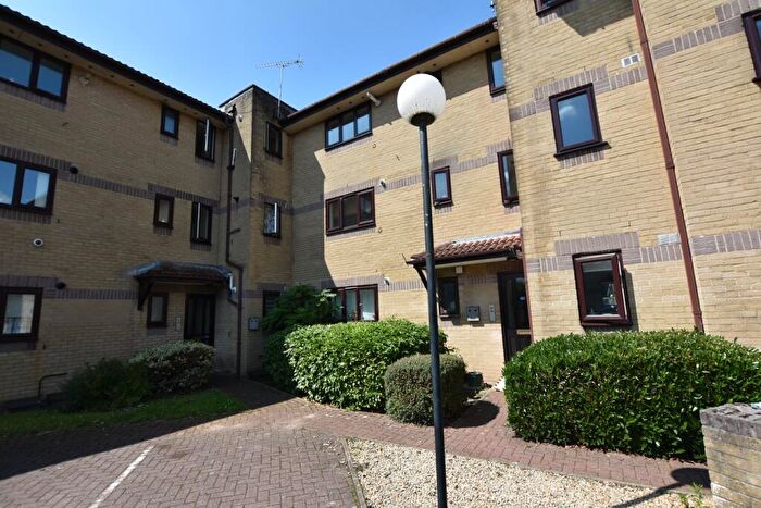 1 Bedroom Apartment For Sale In Woodhill Views, Nailsea, Bristol, BS48